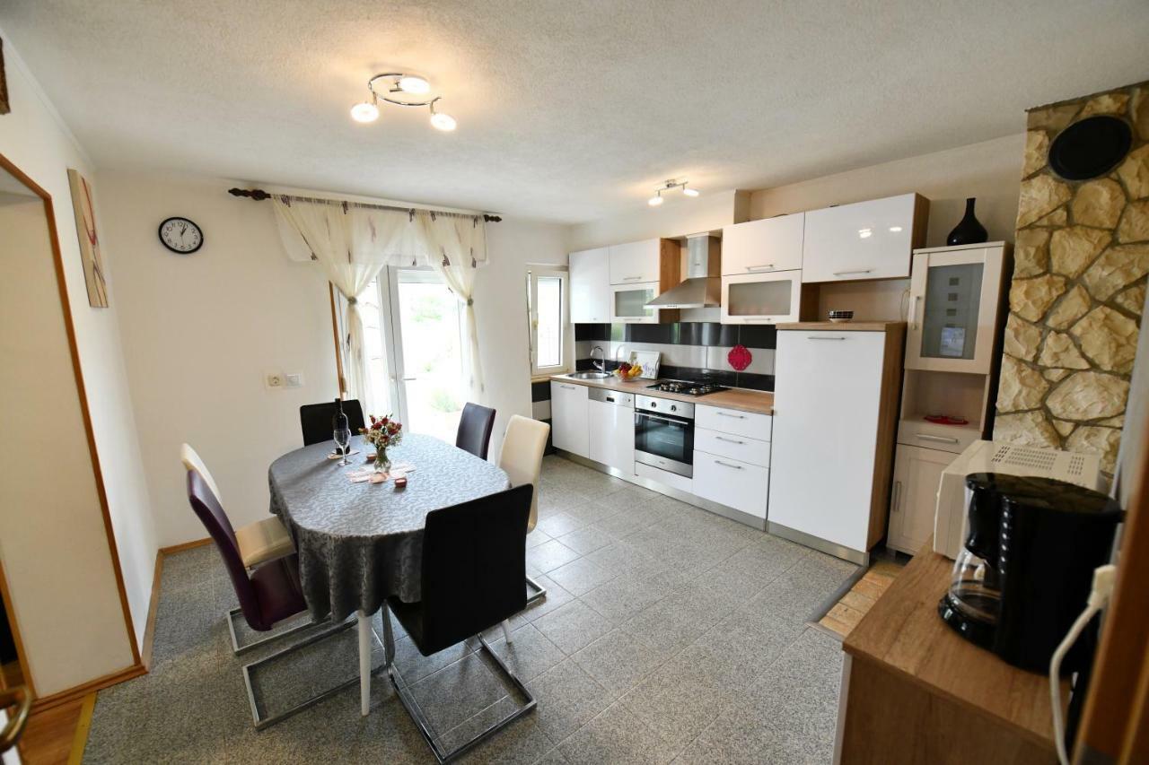 Holiday Home Miramary Триль Экстерьер фото